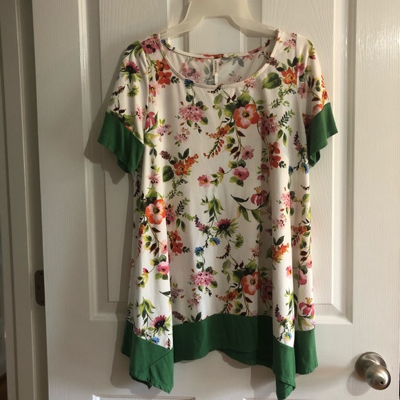 Womens Floral blouse Emerald Medium top shirt